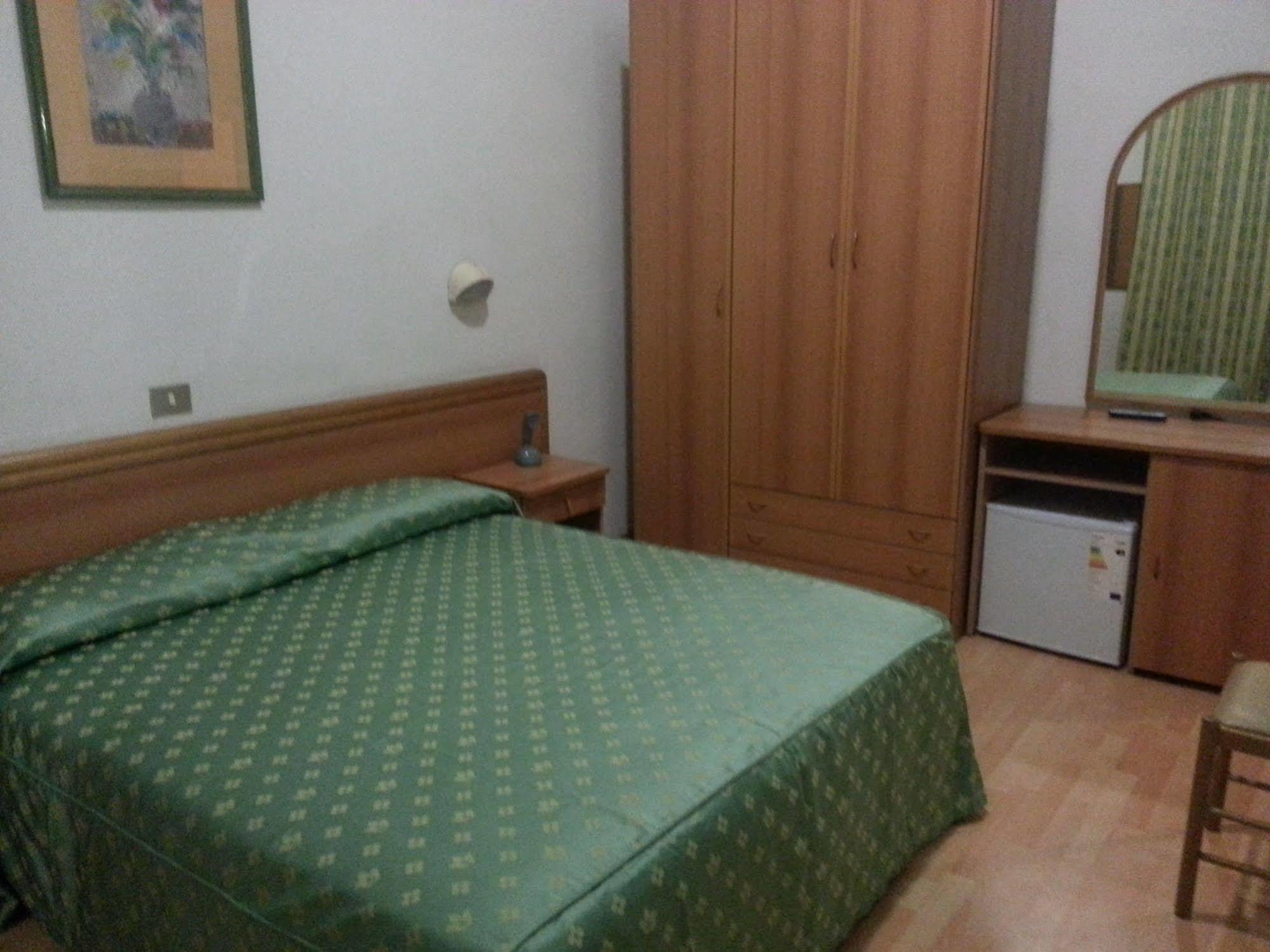 Hotel Valtorta Montecatini Terme Bagian luar foto